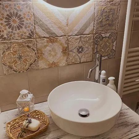 La Dimora Della Dea Estia فندق