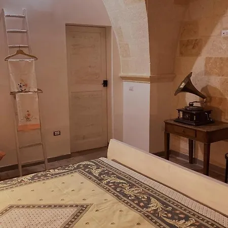 La Dimora Della Dea Estia فندق